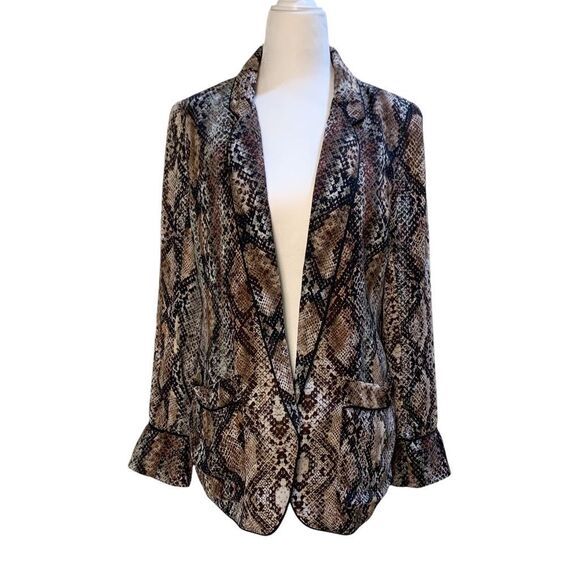 Smythe Jackets & Blazers - Smythe Long Shawl Blazer Snakeskin Print Collared Jacket Size 8
